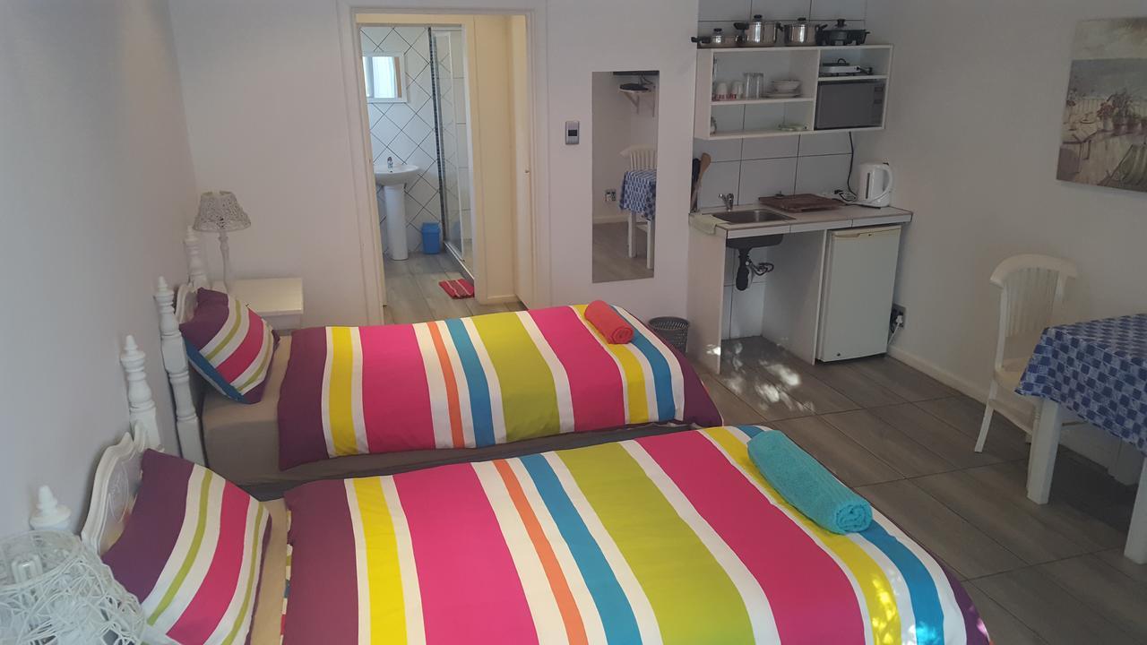 Blu Bed & Breakfast ポート・エリザベス エクステリア 写真